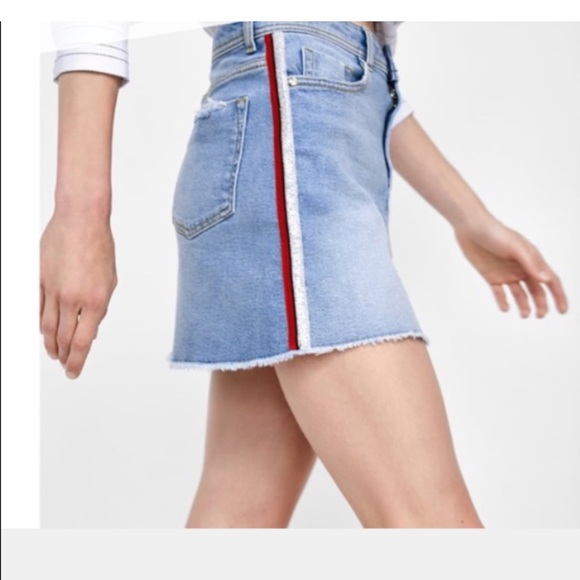 SOLD ❌Zara women’s side stripe jean mini skirt red silver jean - Picture 7 of 7